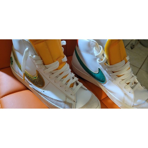 Nike Blazer Mid 77 VNTG Rayguns Shoes, - Picture 2 of 5